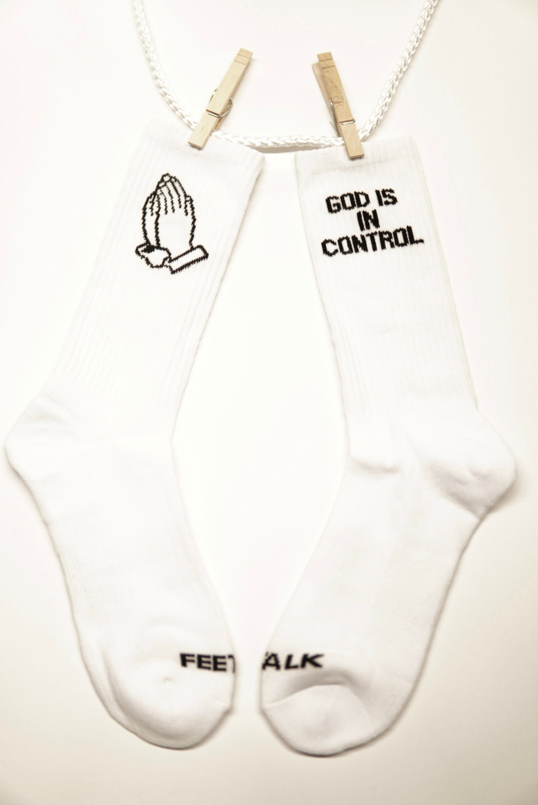 Socks: BP-05-God is in control, praying hands
